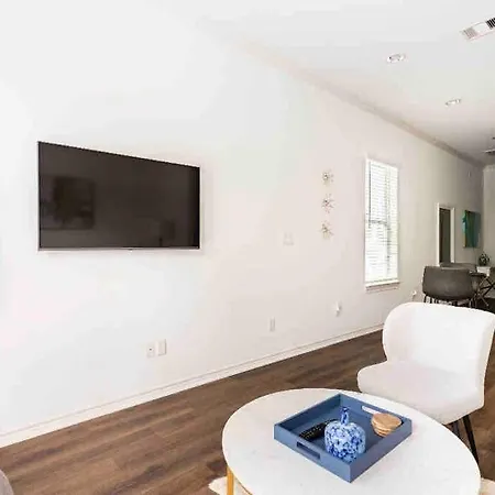 Villa Urban Chic Living Minutes To I-45 And I-610 #B Houston Exterior foto